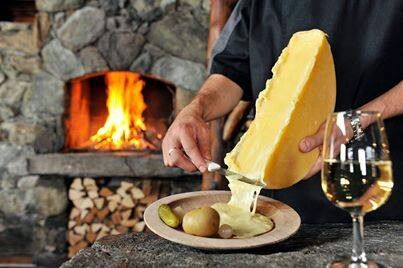 RACLETTE DINNER EXPERIENCE - Wednesday, 11/12/2025, 7:30 - 9:00 pm